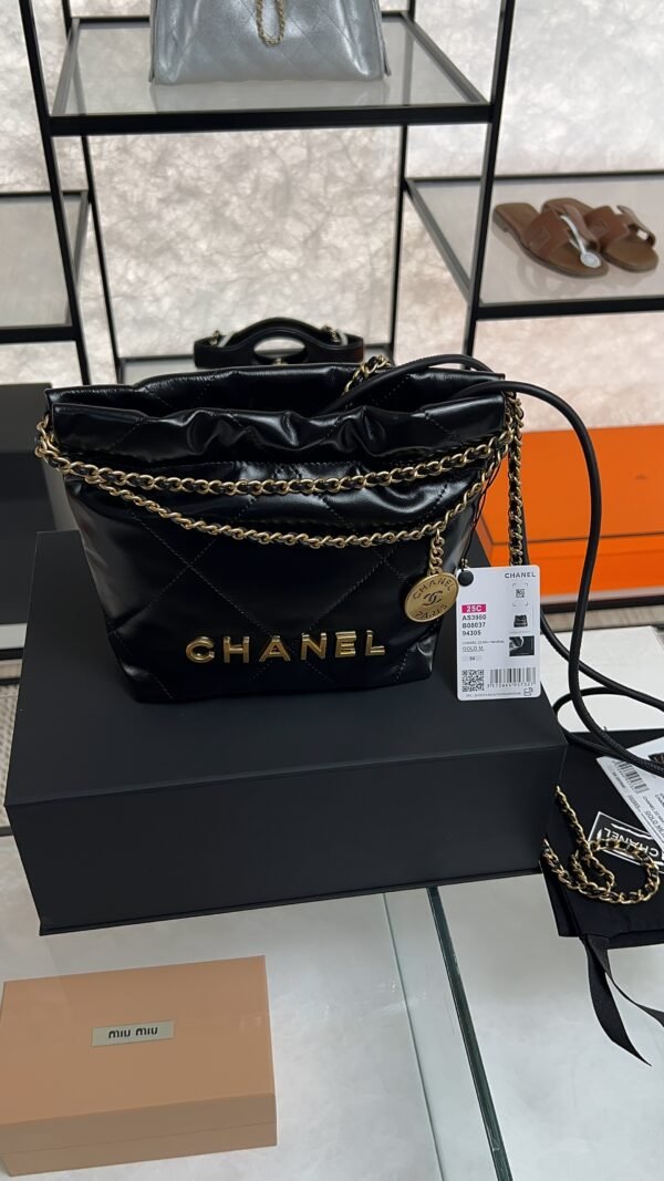 CHANEL 22 Mini Handbag Shiny Calfskin & Gold-Tone Metal Black
