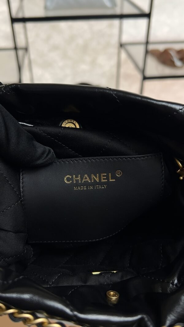 CHANEL 22 Mini Handbag Shiny Calfskin & Gold-Tone Metal Black