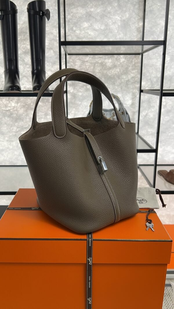 Hermes Etoupe Taurillon Clemence Leather Picotin Lock 22 Bag