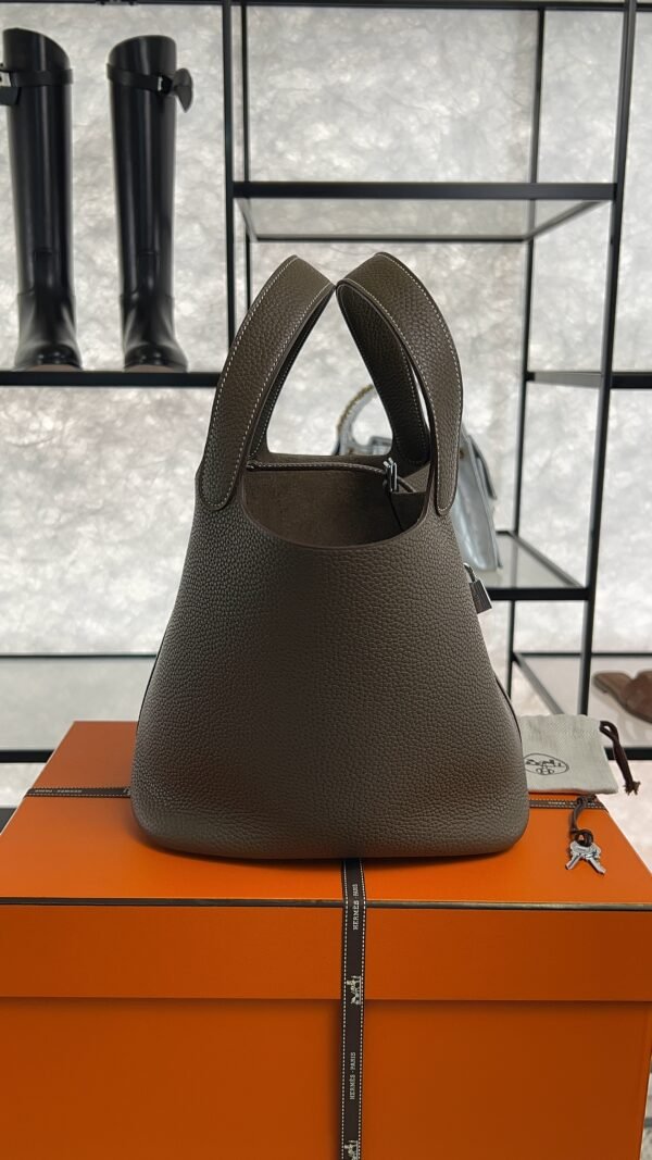 Hermes Etoupe Taurillon Clemence Leather Picotin Lock 22 Bag