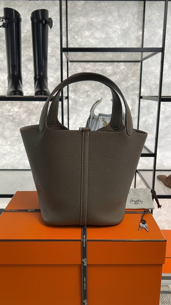 Hermes Etoupe Taurillon Clemence Leather Picotin Lock 22 Bag