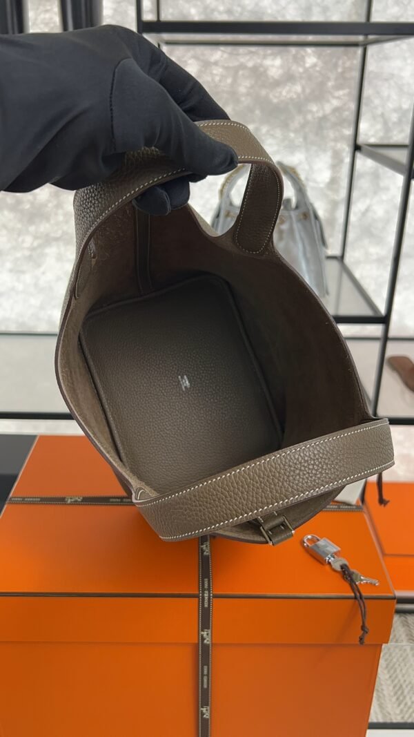 Hermes Etoupe Taurillon Clemence Leather Picotin Lock 22 Bag