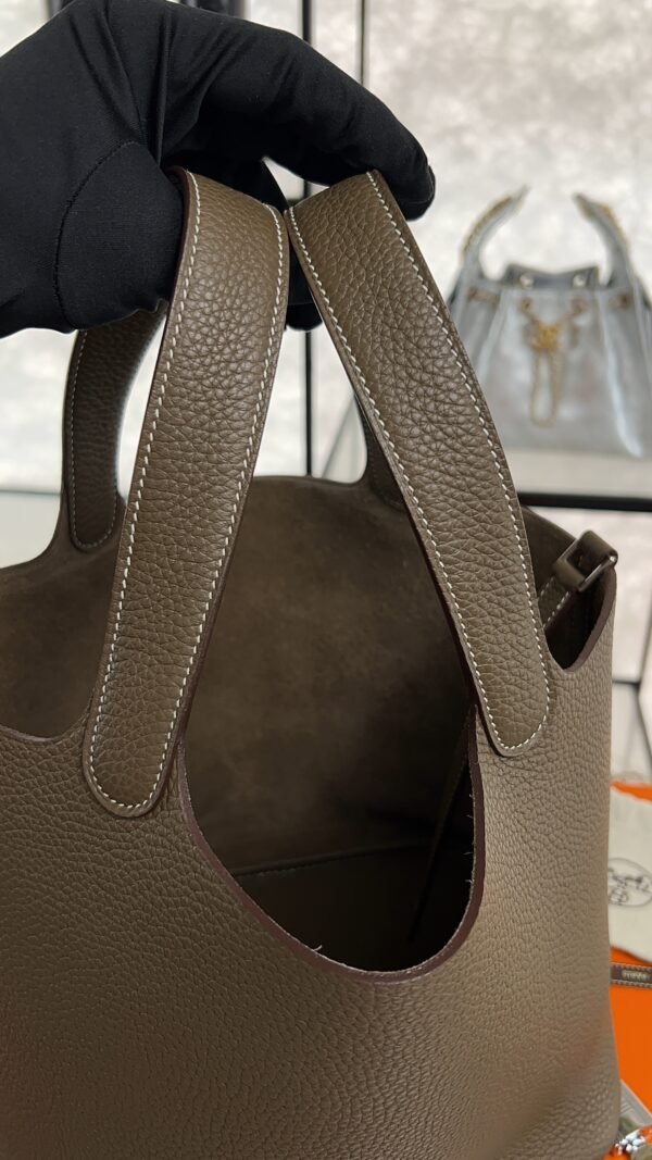 Hermes Etoupe Taurillon Clemence Leather Picotin Lock 22 Bag