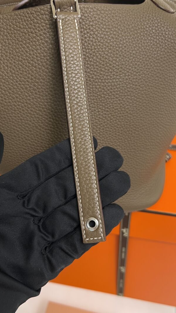 Hermes Etoupe Taurillon Clemence Leather Picotin Lock 22 Bag