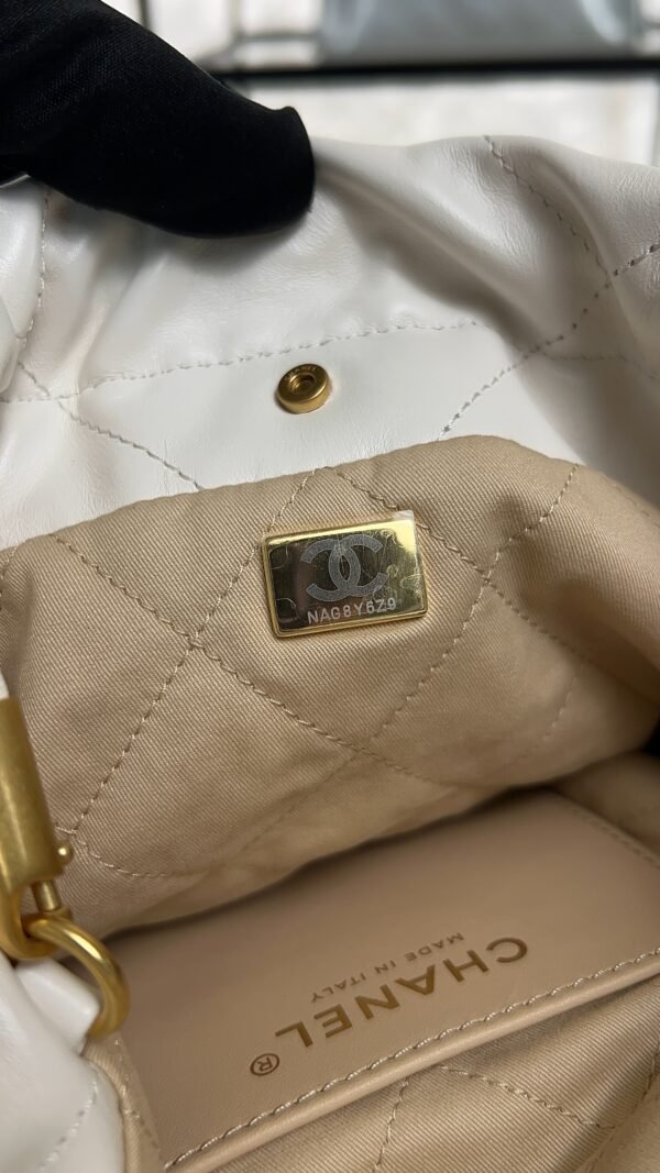 CHANEL 22 Mini Handbag Shiny Calfskin & Gold-Tone Metal White