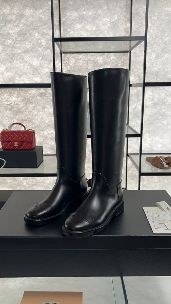 CHANEL Leather riding boots