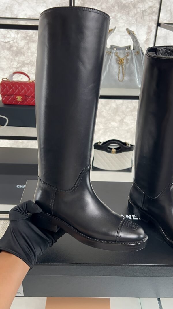 CHANEL Leather riding boots