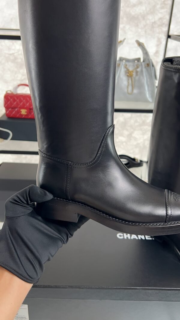 CHANEL Leather riding boots