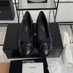 CHANEL ballet flats Black