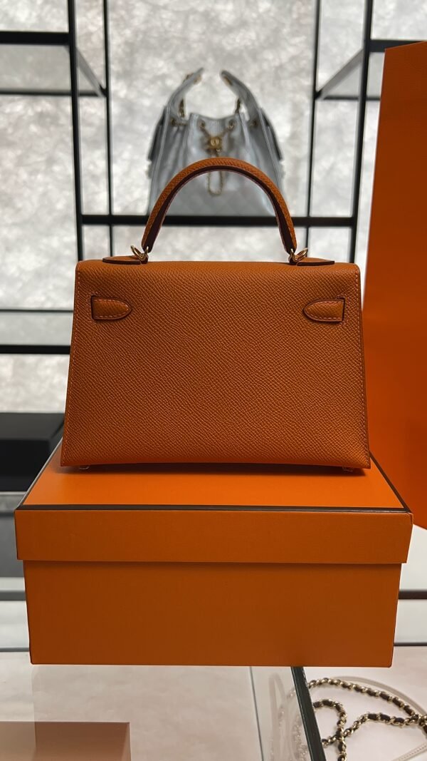 Hermès Mini Kelly 20 in Orange