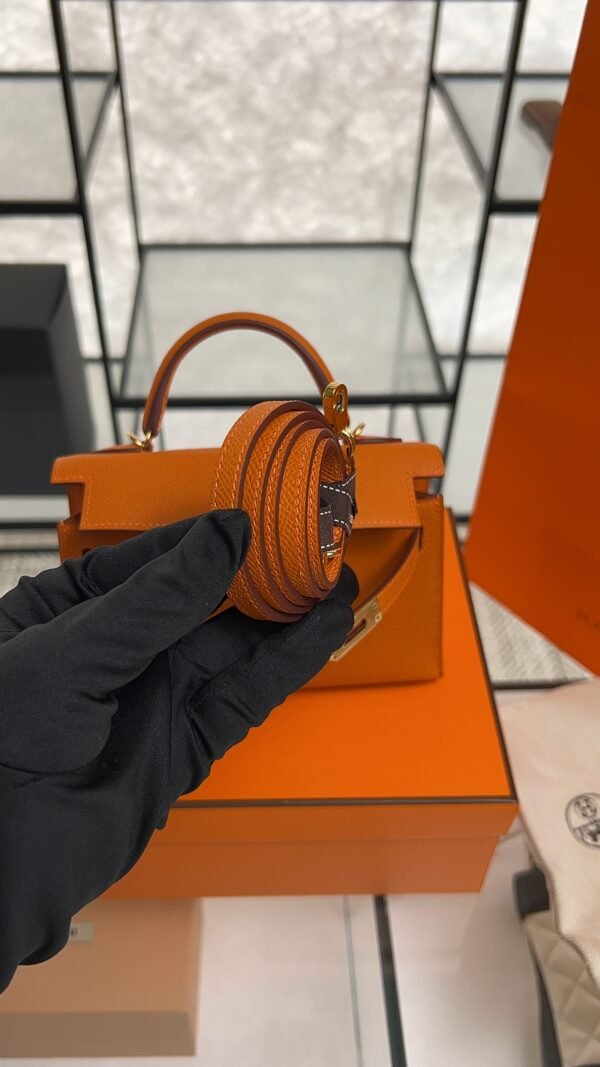 Hermès Mini Kelly 20 in Orange