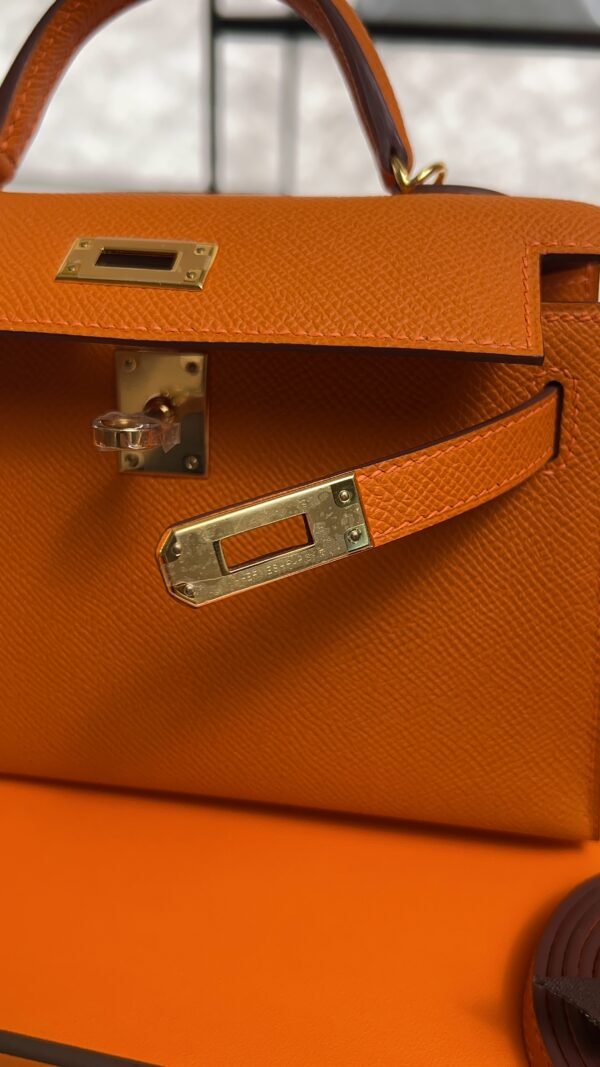 Hermès Mini Kelly 20 in Orange