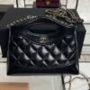 CHANEL 31 LEATHER HANDBAG 24s 31BAG BLACK