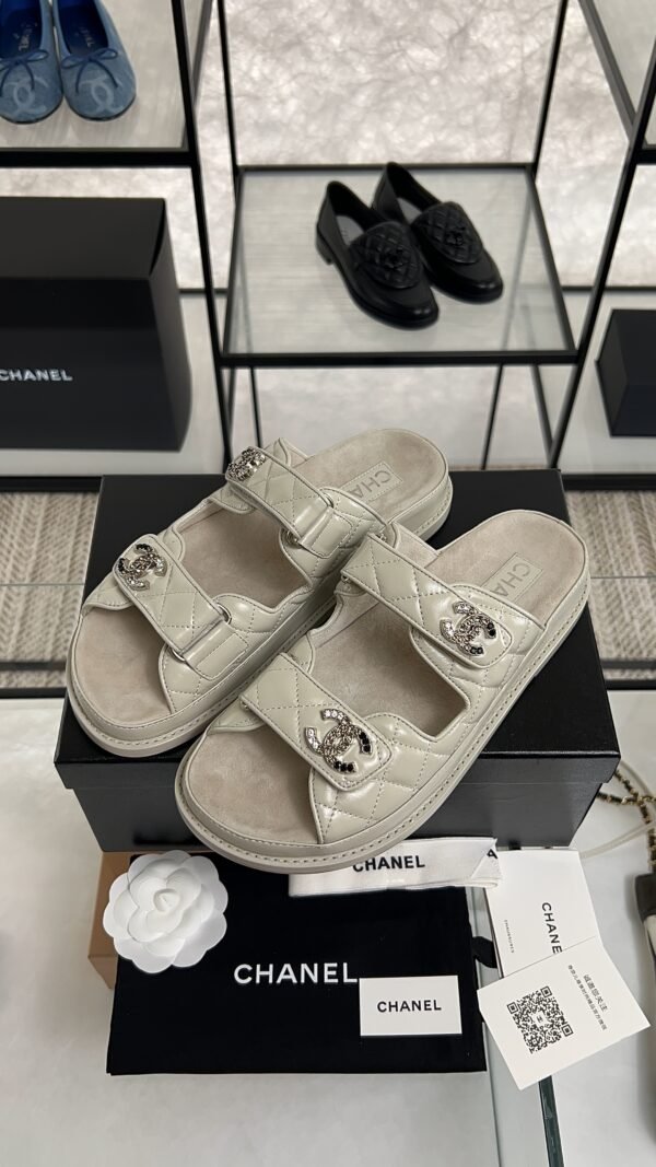 Chanel Dad Sandals Diamond CC logo Grey slippers