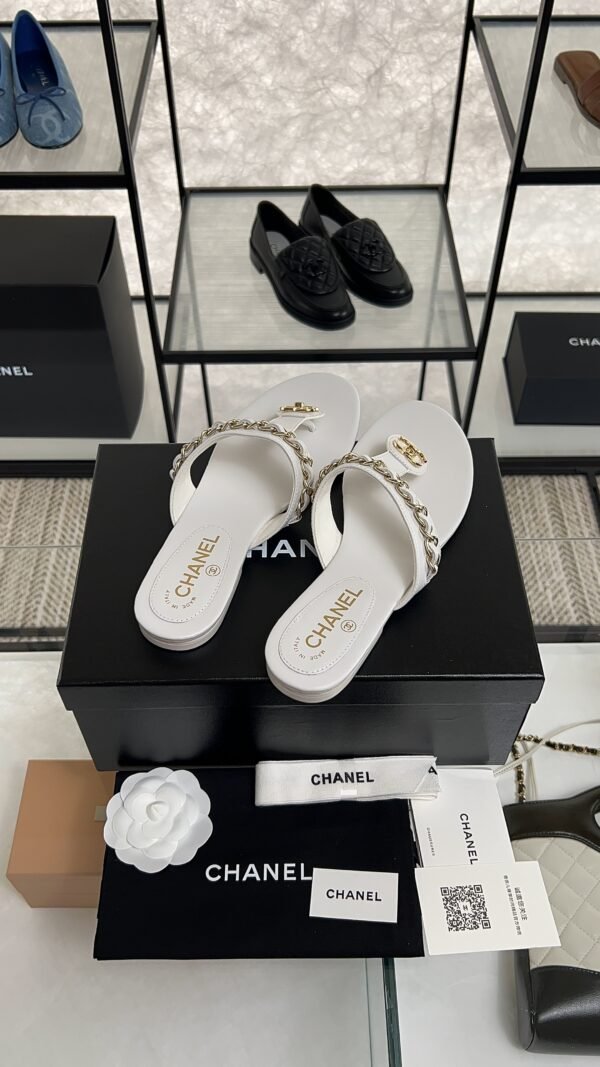 Chanel 25S Chain-Strap Sandals White