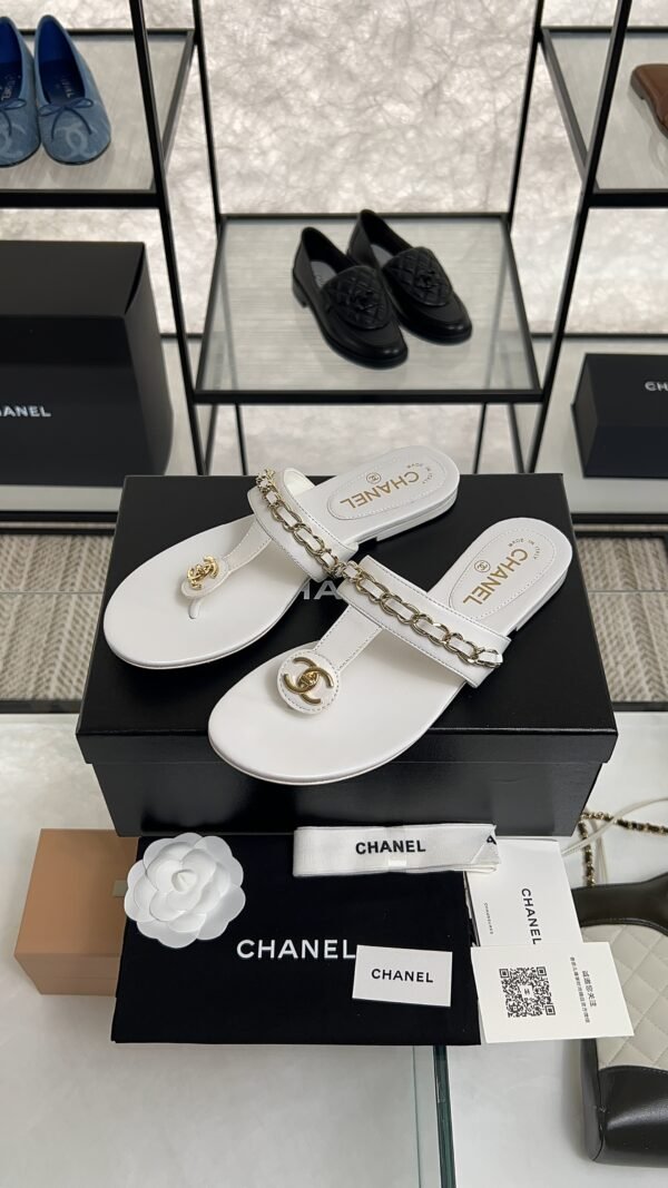 Chanel 25S Chain-Strap Sandals White