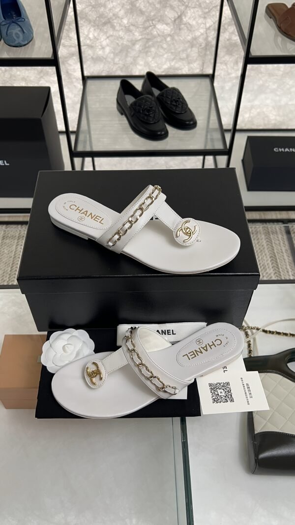Chanel 25S Chain-Strap Sandals White