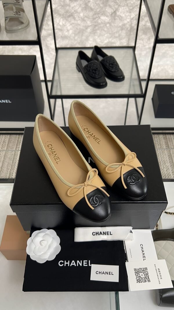 Chanel ballet flats Lambskin  Beige & Black