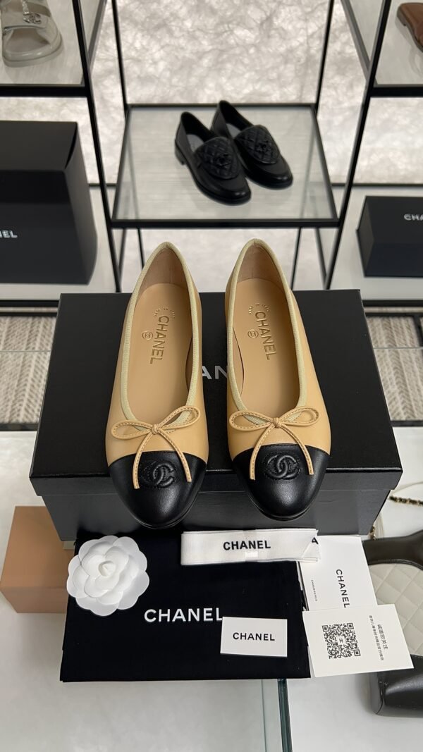 Chanel ballet flats Lambskin  Beige & Black