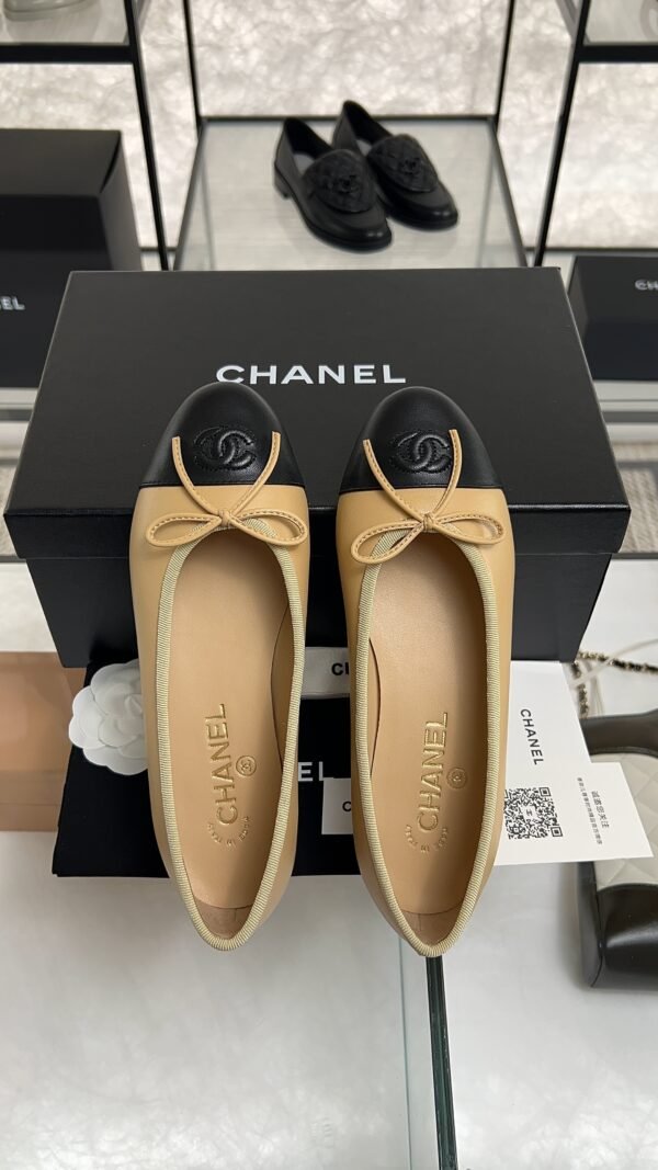 Chanel ballet flats Lambskin  Beige & Black