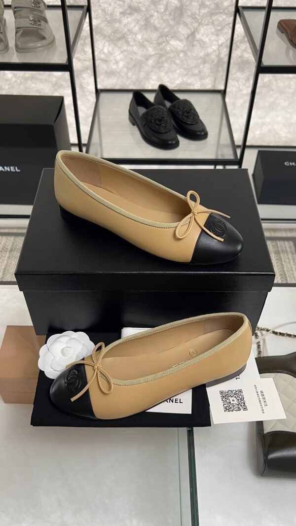 Chanel ballet flats Lambskin  Beige & Black