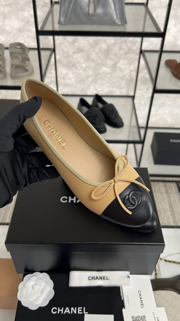 Chanel ballet flats Lambskin  Beige & Black