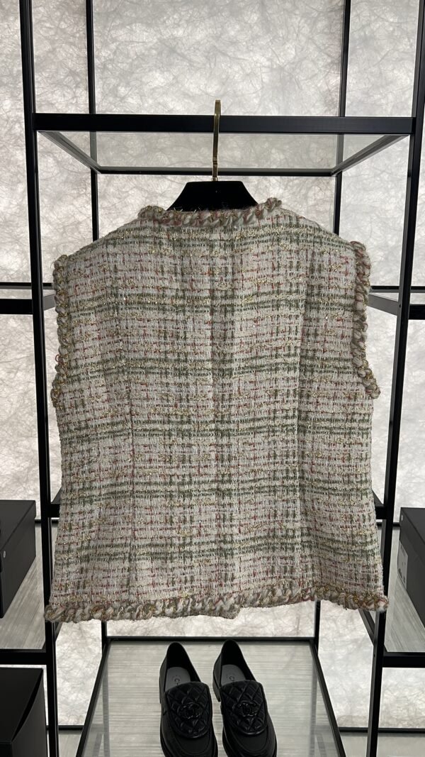 Chanel La Petite Veste Noire tweed blazer