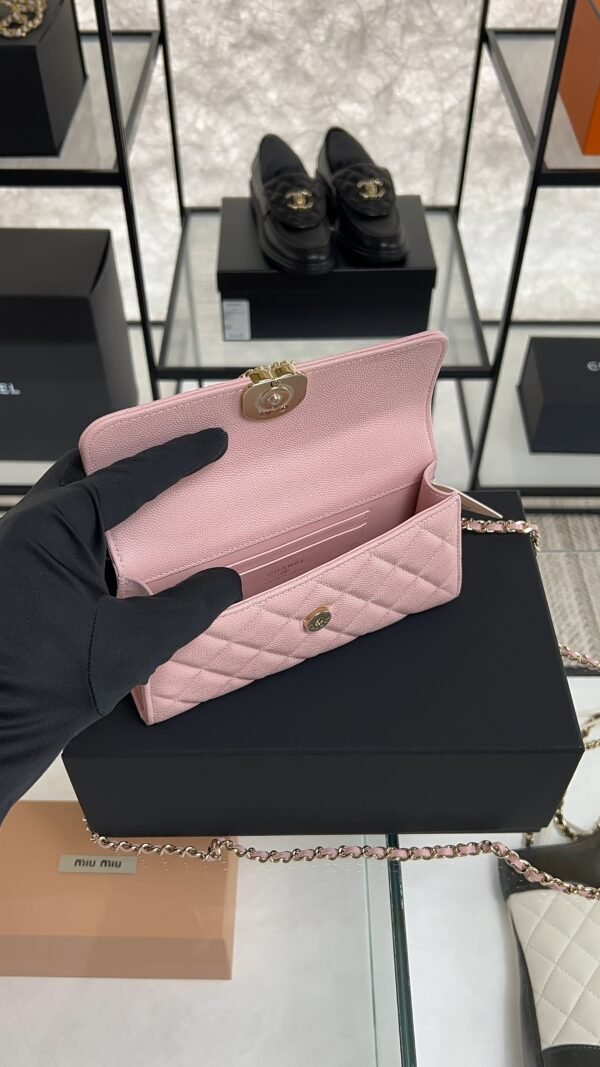 Chanel 25p Kelly Clutch PINK