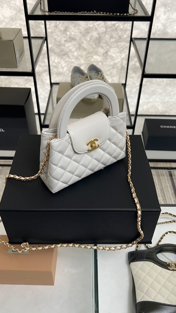CHANEL KELLY 25C White Handle Shopping Bag