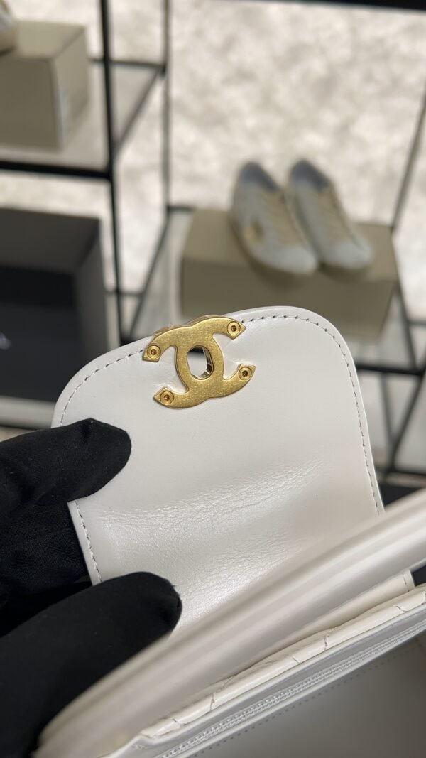 CHANEL KELLY 25C White Handle Shopping Bag