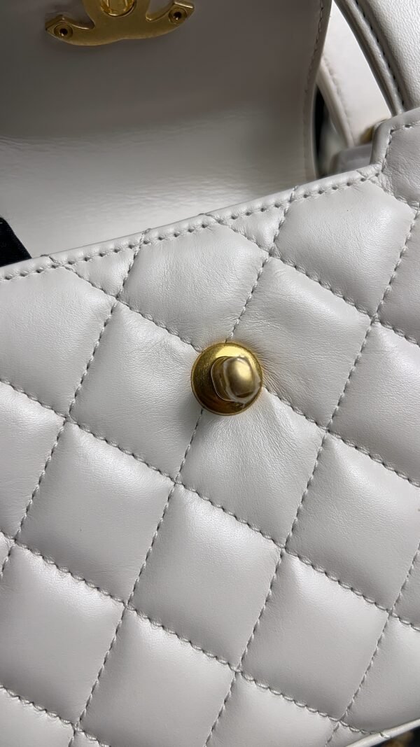 CHANEL KELLY 25C White Handle Shopping Bag
