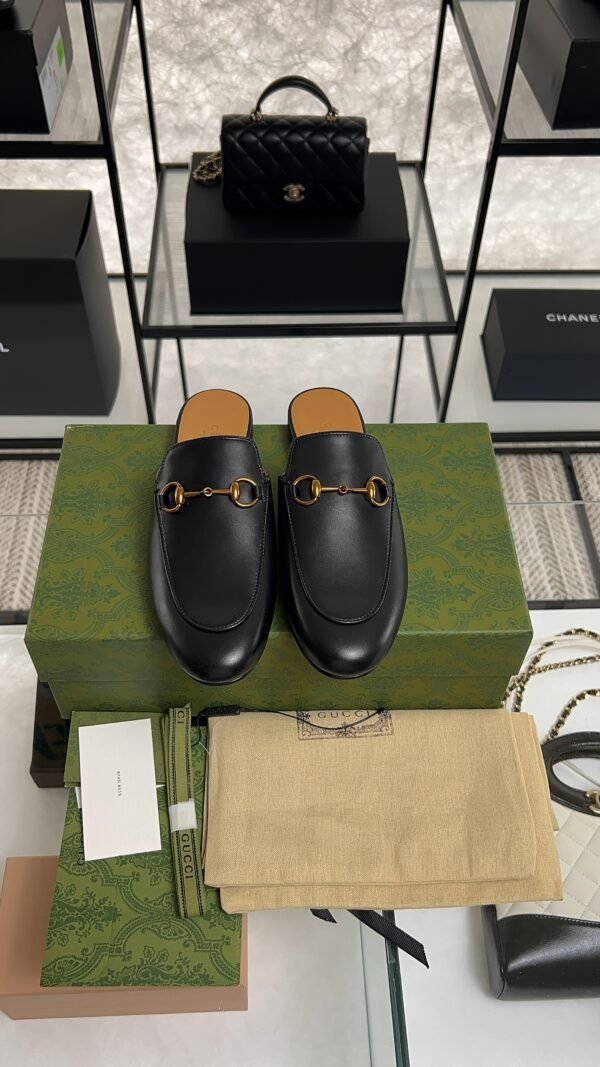 Gucci Women's Princetown slipper black
