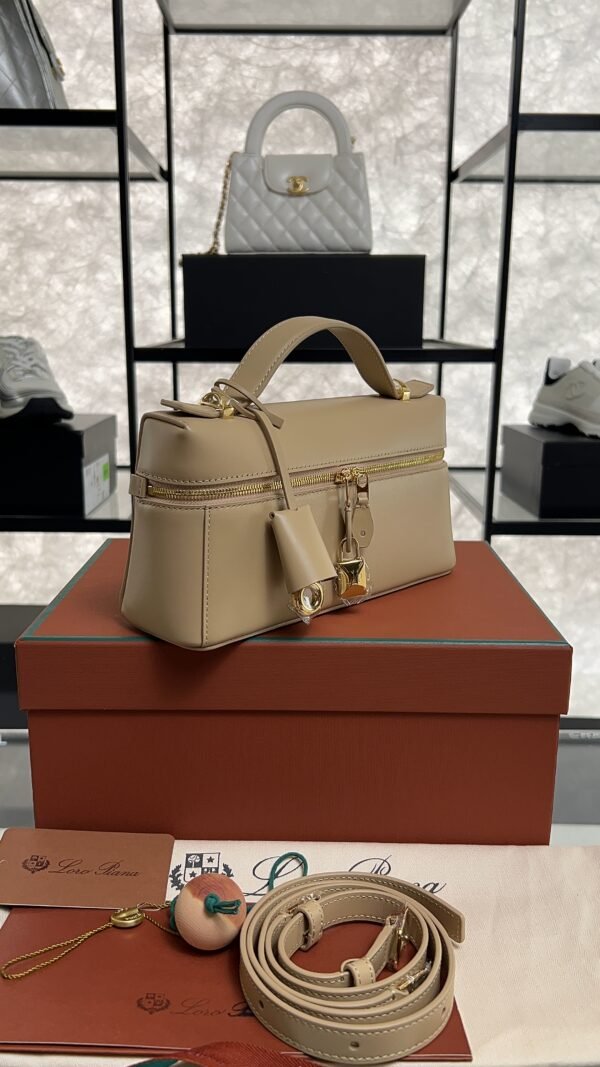 Loro Piana Extra Bag L23 Light Mastic/Sun Gold (D0Q7)