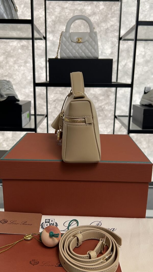 Loro Piana Extra Bag L23 Light Mastic/Sun Gold (D0Q7)