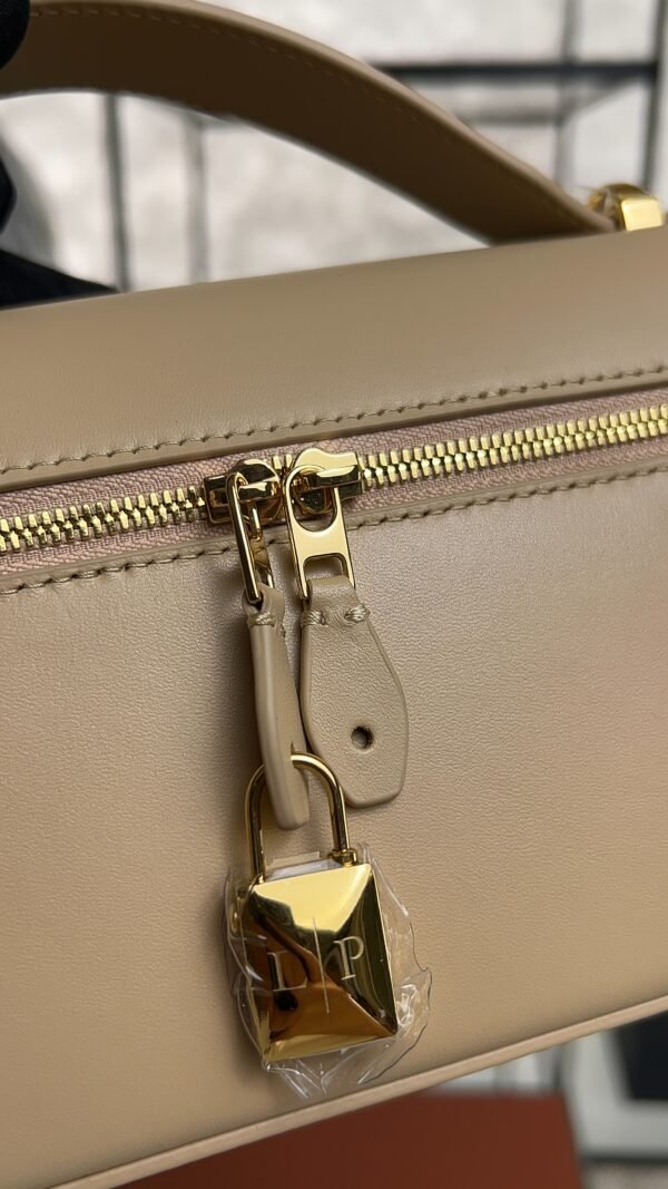 Loro Piana Extra Bag L23 Light Mastic/Sun Gold (D0Q7)