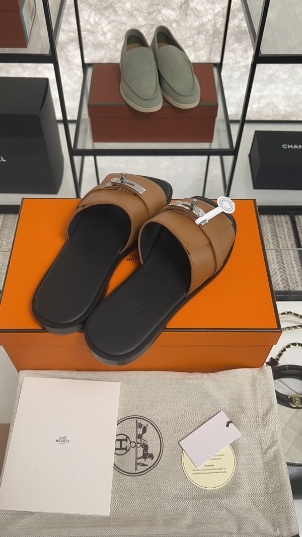 Hermès Gabriel sandal Black
