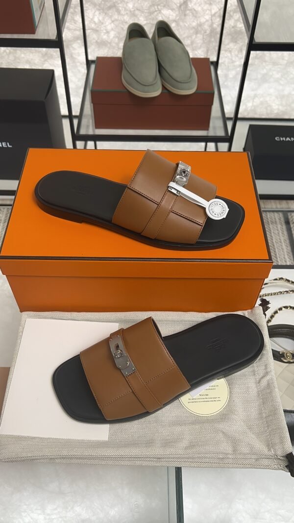 Hermès Gabriel sandal Black