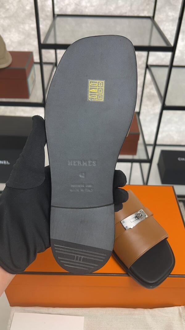 Hermès Gabriel sandal Black