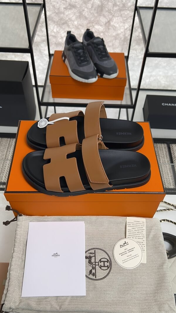 Hermès Chypre sandal MEN Brown