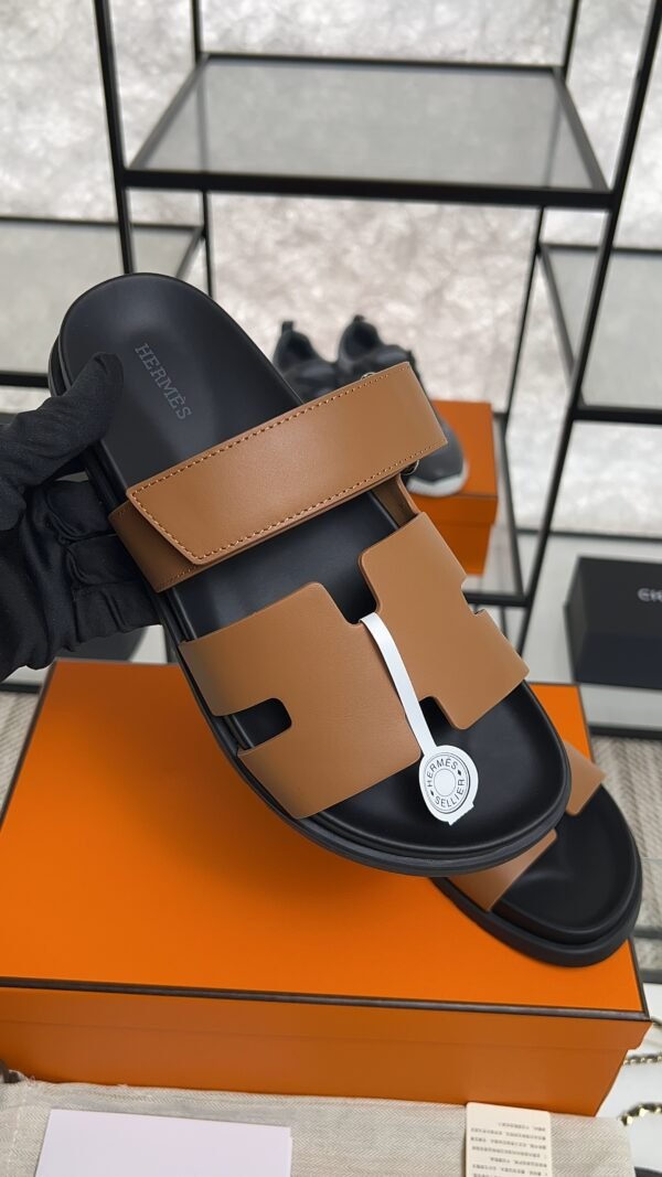 Hermès Chypre sandal MEN Brown