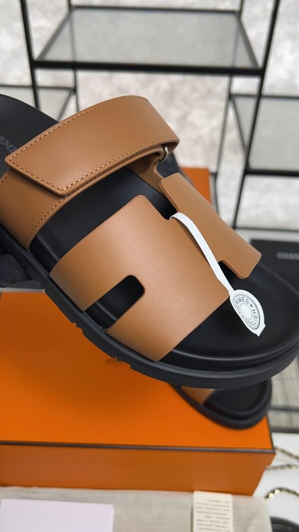 Hermès Chypre sandal MEN Brown