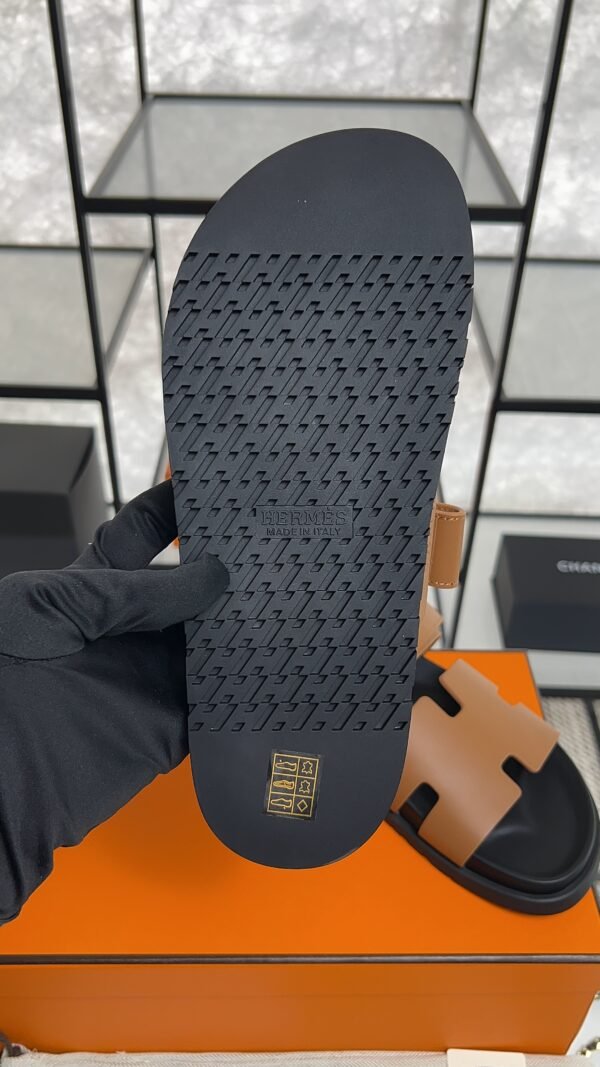 Hermès Chypre sandal MEN Brown