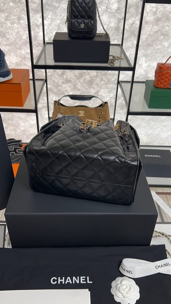 CHANEL 25 Small Handbag Black