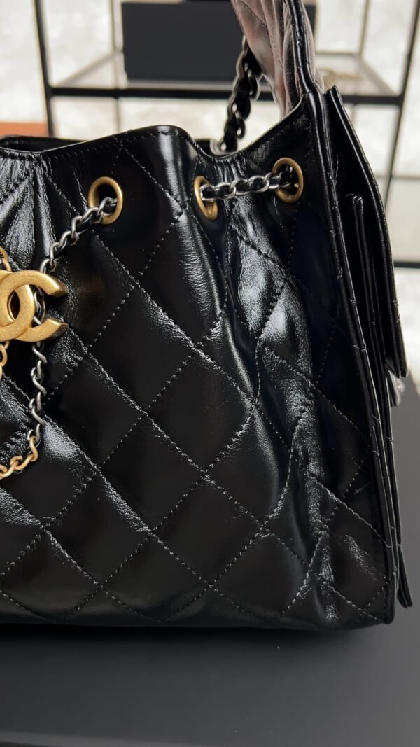 CHANEL 25 Small Handbag Black