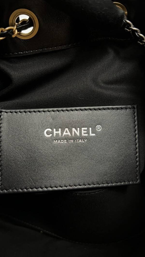 CHANEL 25 Small Handbag Black