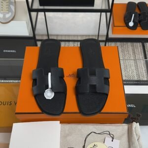hermes oran sandlas black Epsom