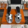 Hermès Sandals sandal gris argenté