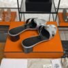 Hermès Sandals sandal gris argenté