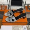 Hermès Sandals sandal gris argenté