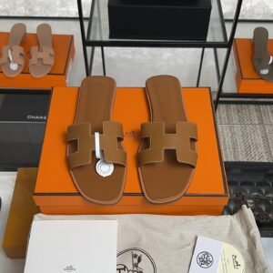 hermes oran sandlas Brown